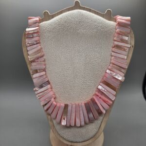 Vintage Mother Of Pearl Shell Neckalce